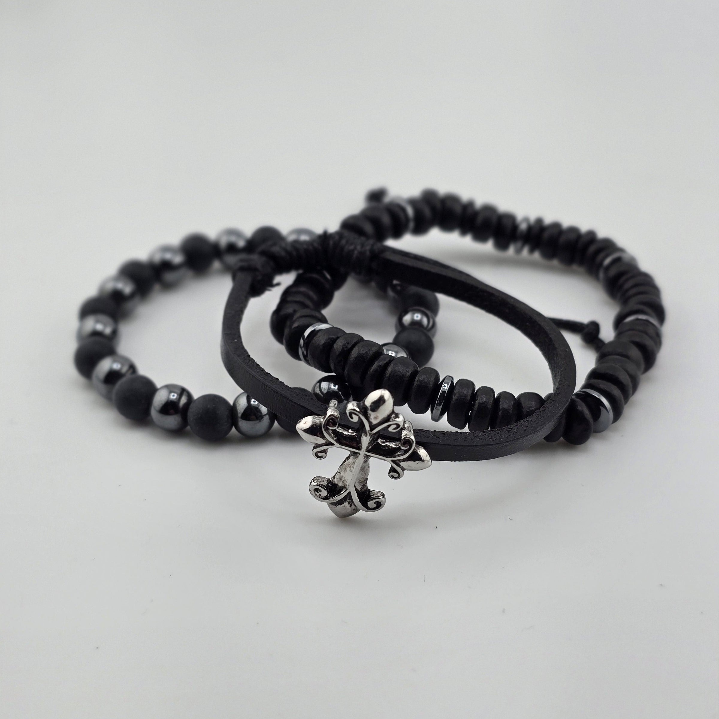 BR-3pk Bead/Lthr Gothic Cross