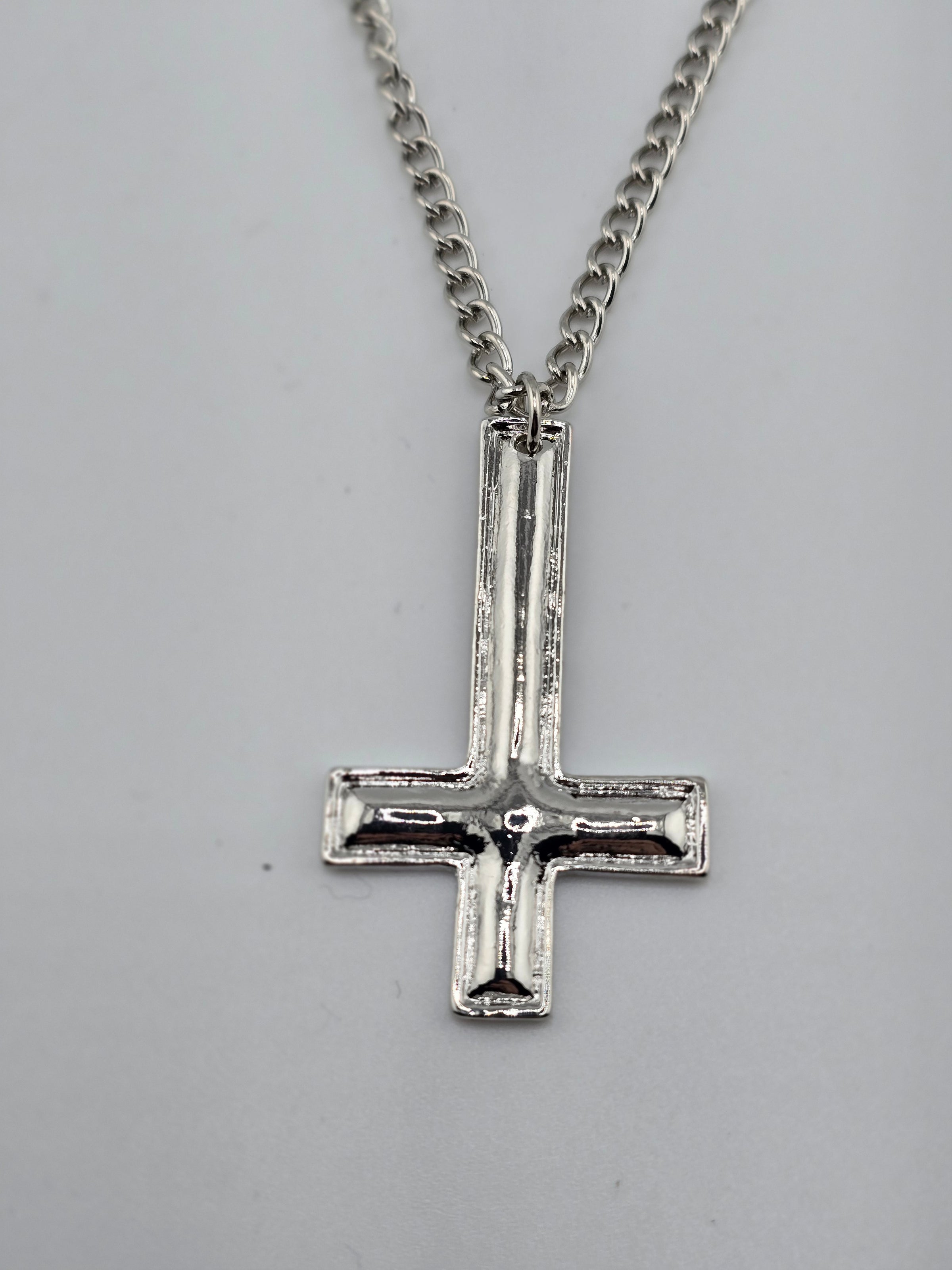 NK-upside down cross gothic