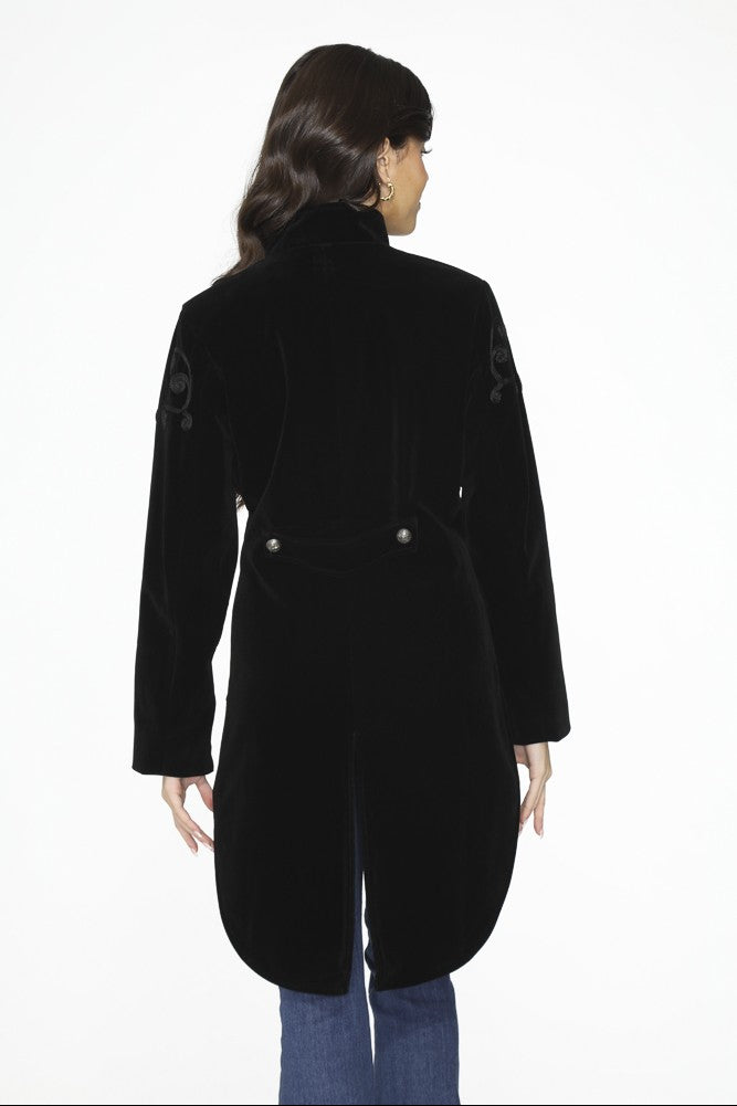 Blk Velvet Tailed Jacket