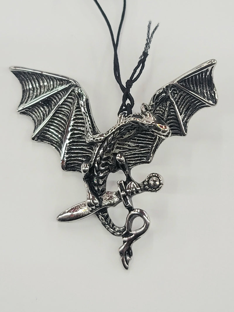 PEND-Dragon on Dagger