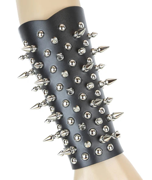 Armband w/ 1/2" & 1" Spikes Rnd