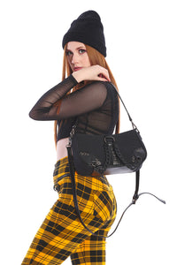 Earthwoem Chain Blk Handbag
