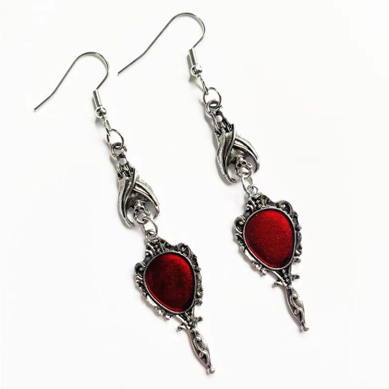 ER-Vint. Mirror w/red gem & bat