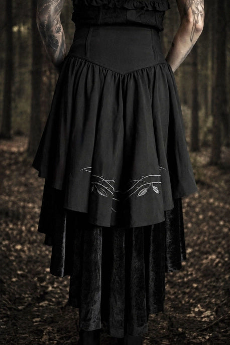 Fablebloom Embroidered Lace-up