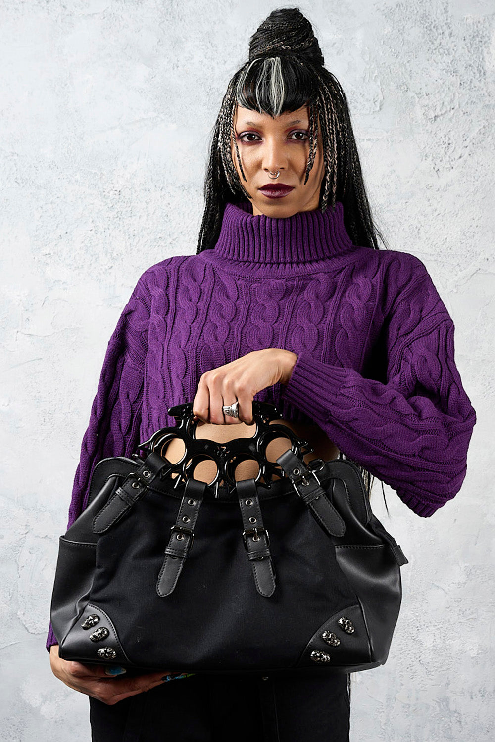 Iron Halo Knuckle Handle Bag