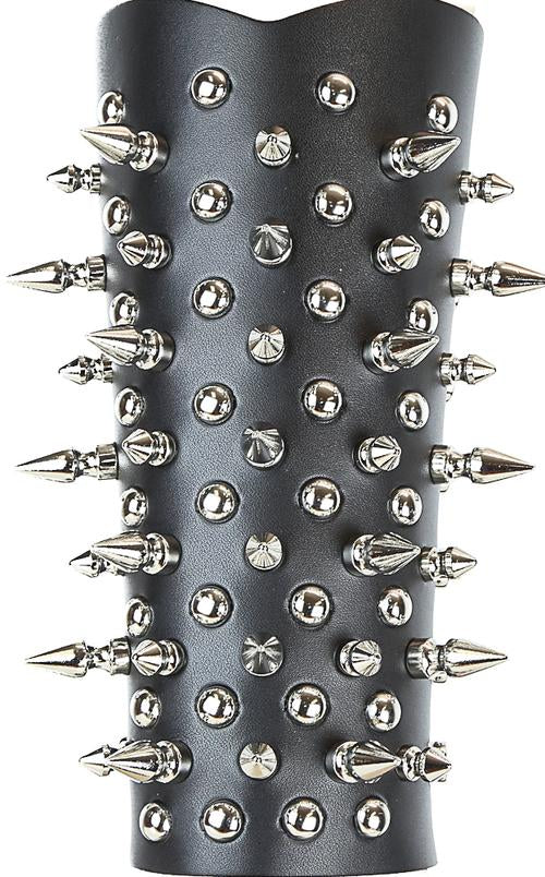 Armband with Spikes