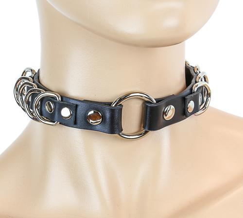 Middle Ring with D-Rings Choker