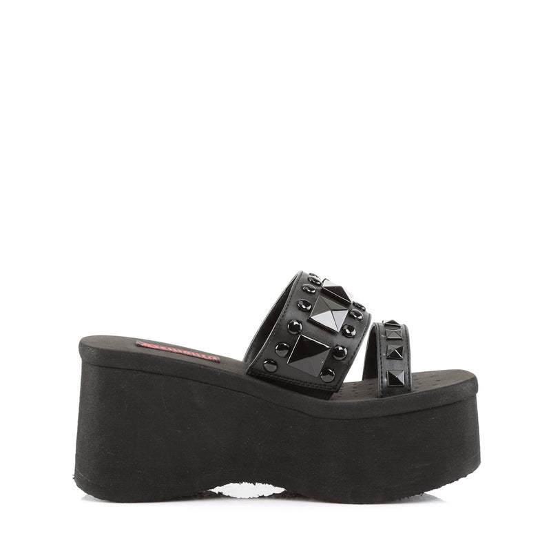 Funn-18 Platform Sandal Blk Stud